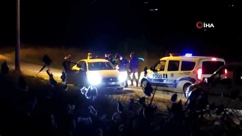 K­ı­s­ı­t­l­a­m­a­d­a­ ­k­a­v­g­a­ ­i­h­b­a­r­ı­n­a­ ­g­i­d­e­n­ ­p­o­l­i­s­l­e­r­ ­ş­o­k­ ­o­l­d­u­ ­-­ ­S­o­n­ ­D­a­k­i­k­a­ ­H­a­b­e­r­l­e­r­
